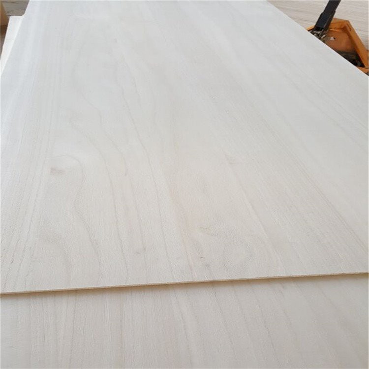 2 * 4 qattiq paulownia taxtasi